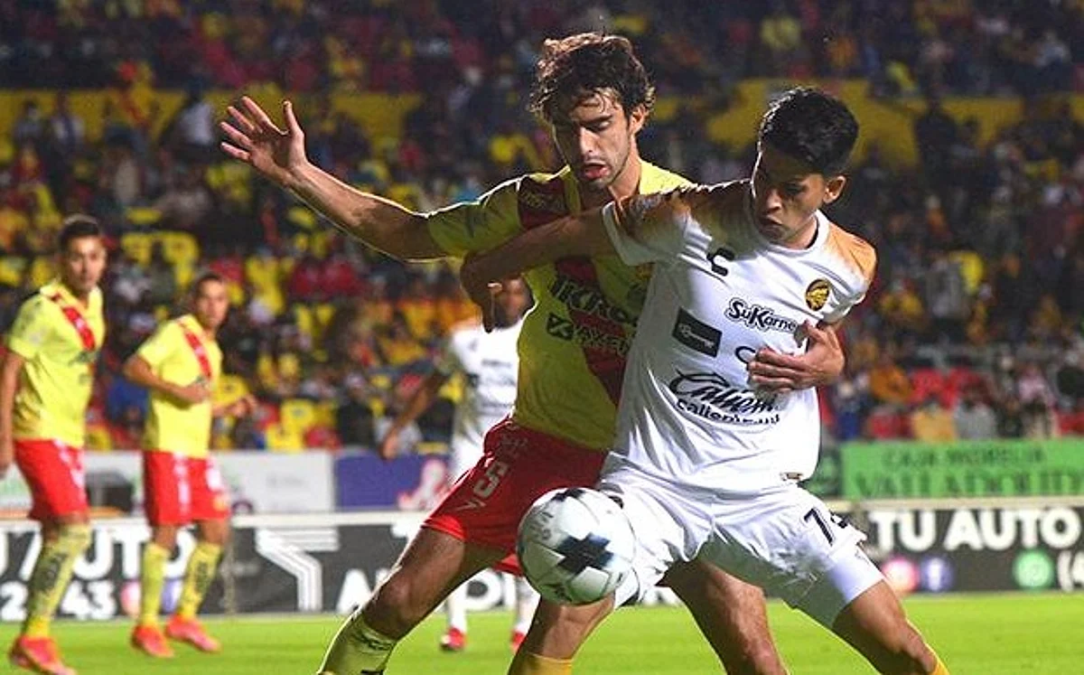 La afición rojiamarilla volvió a celebrar una victoria del Club Atlético Morelia en el estadio José María Morelos y Pavón