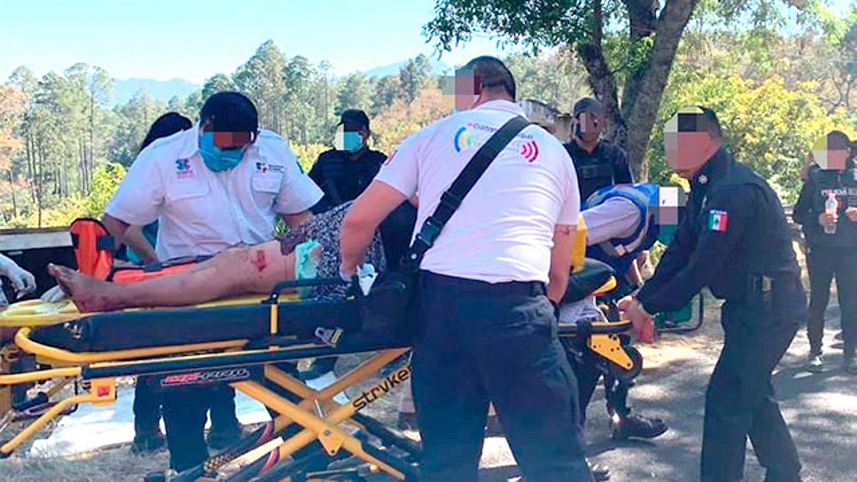 Peregrinos se accidentan en Michoacán; hay 10 heridos