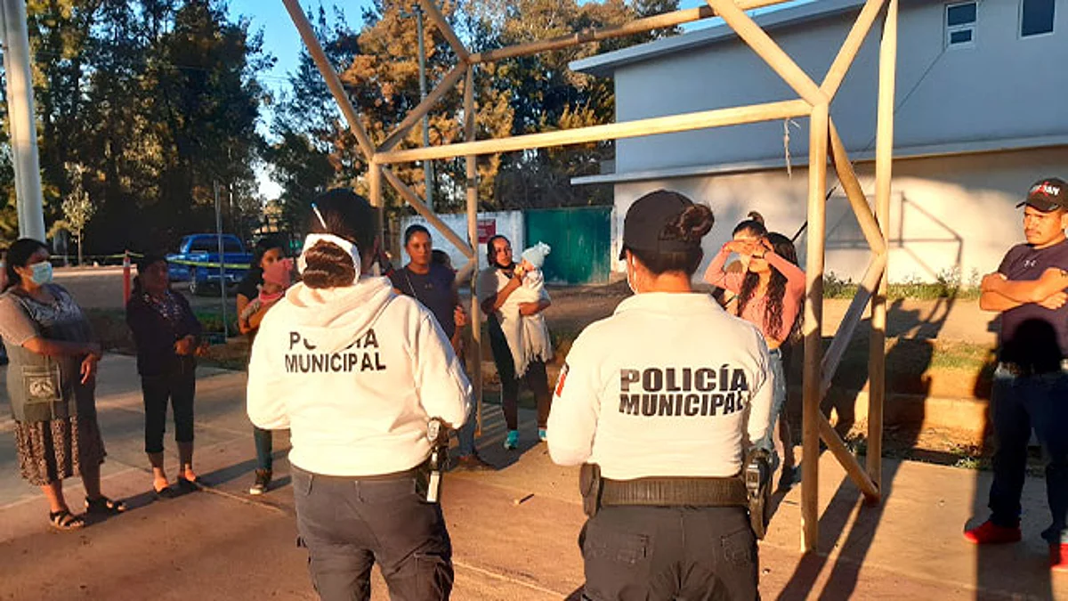 Policía de Pátzcuaro establece agenda de trabajo con vecinos de la colonia Nueva