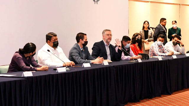 Sedeco y STyPS inician estrategia para formalizar empleo agrícola en Michoacán