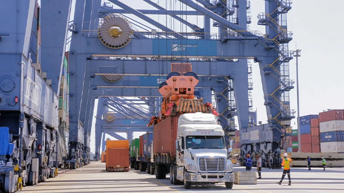 El puerto lazarocardenense fortalece el compromiso del Gobierno de Michoacán, por medio de la Sedeco