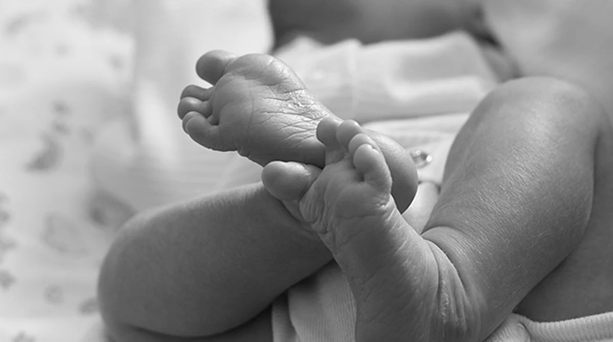 La mujer asfixió al menor y posteriormente abandonó su cuerpo en un terreno baldío, en el municipio de Tangamandapio