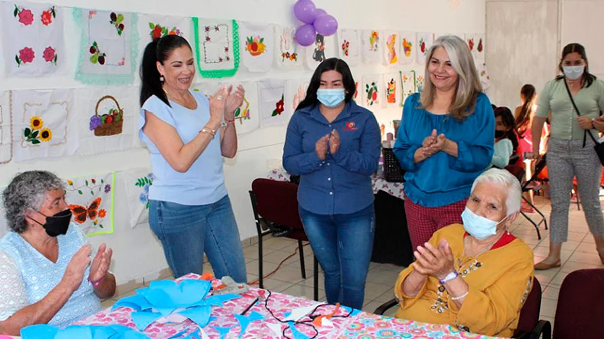 Zamoranos participaron en la Feria de Manualidades