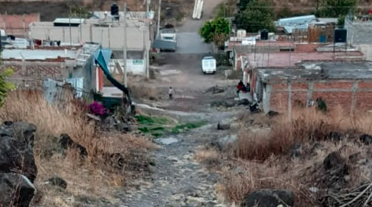 Más de 100 familias carecen de red de drenaje en Jacona
