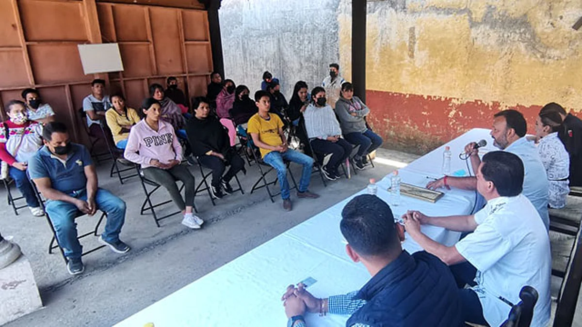 El presidente municipal, Julio Arreola mencionó que la finalidad es apoyar a los artesanos, porque son referente único en Michoacán
