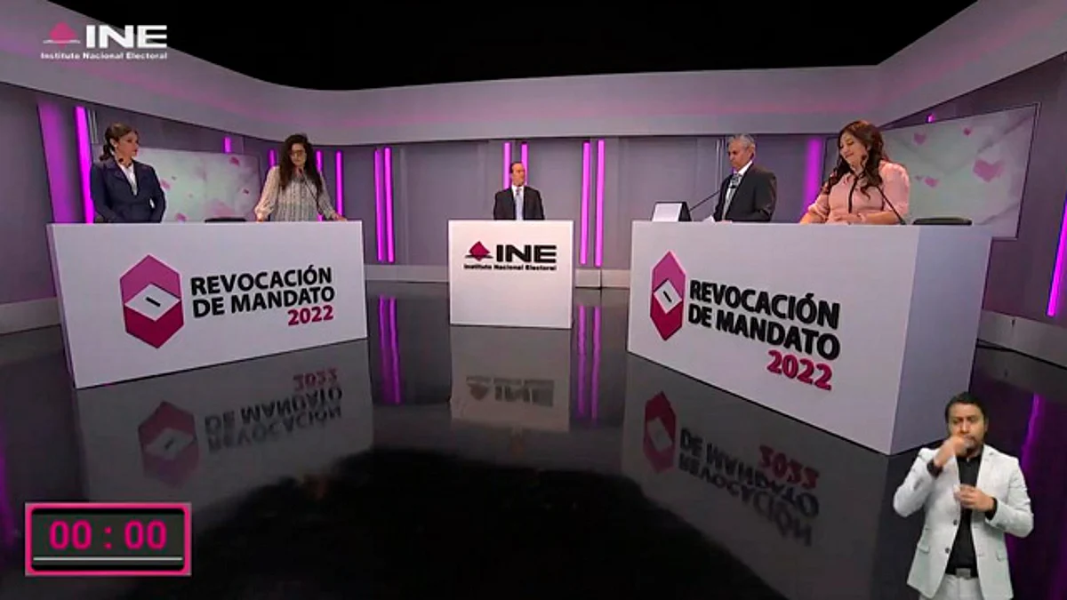 Posturas encontradas en segundo foro del INE sobre revocación de mandato