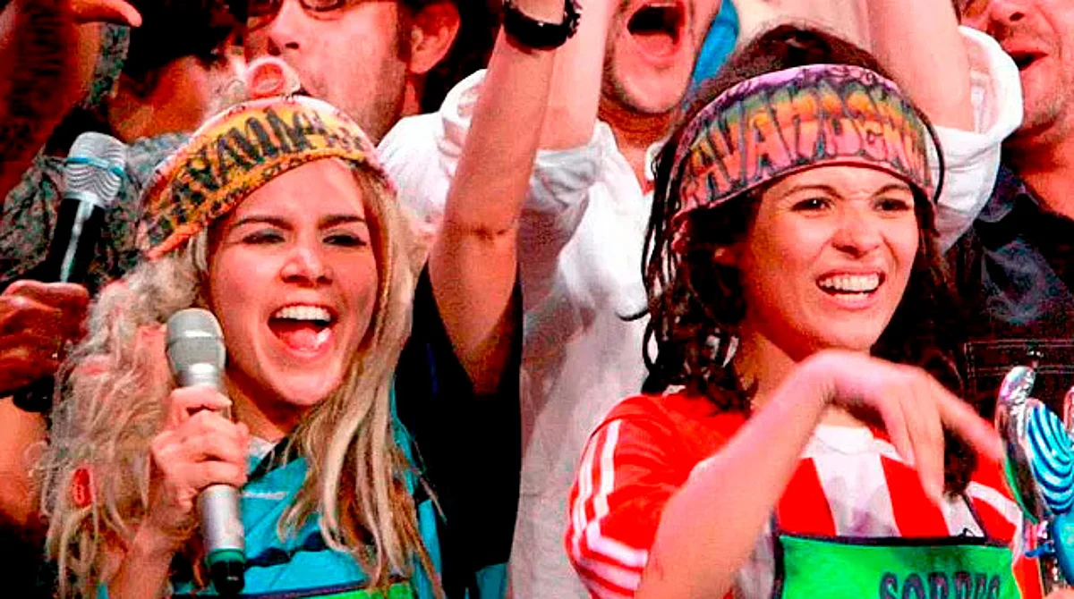 Lucra Karla Panini con lo que le hizo a Luna y hasta mercancía quiere vender