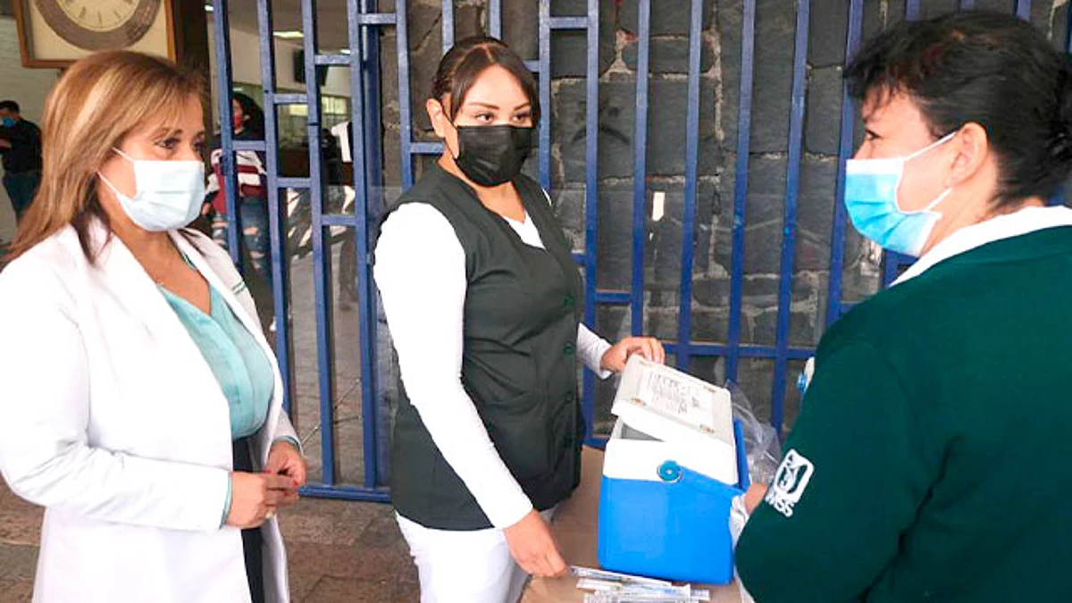 Destacó la labor del personal que aplica el biológico a la población que lo requiere