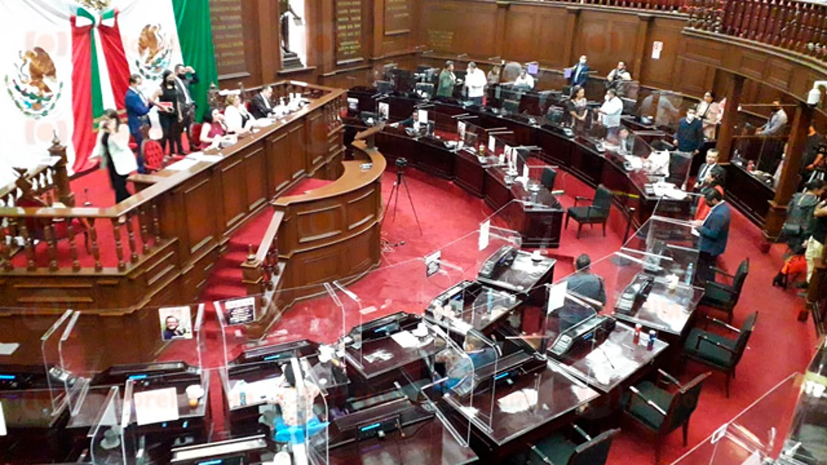 Diputados aliancistas abandonan recinto legislativo tras no aprobarse exhorto contra AMLO