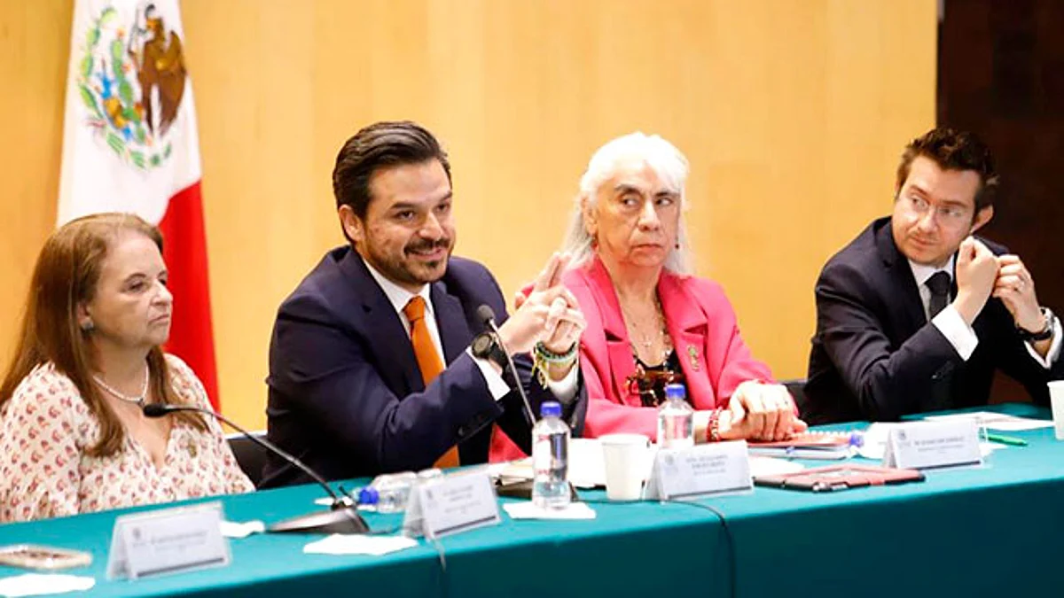 Indicó que se busca fortalecer el Primer Nivel de atención, que es la salud preventiva