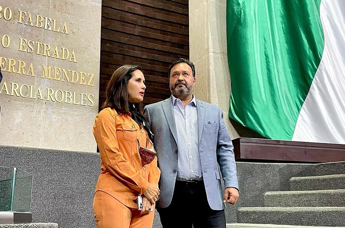 Presidente Municipal de Pátzcuaro, se reúne con Diputadas Federales
