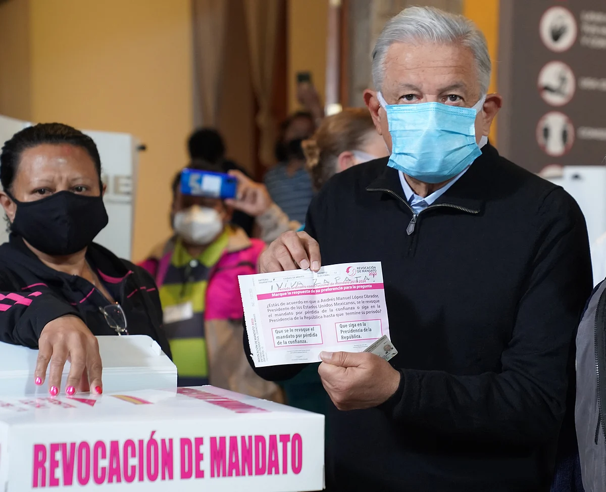 "La democracia debe ser una forma de vida": AMLO