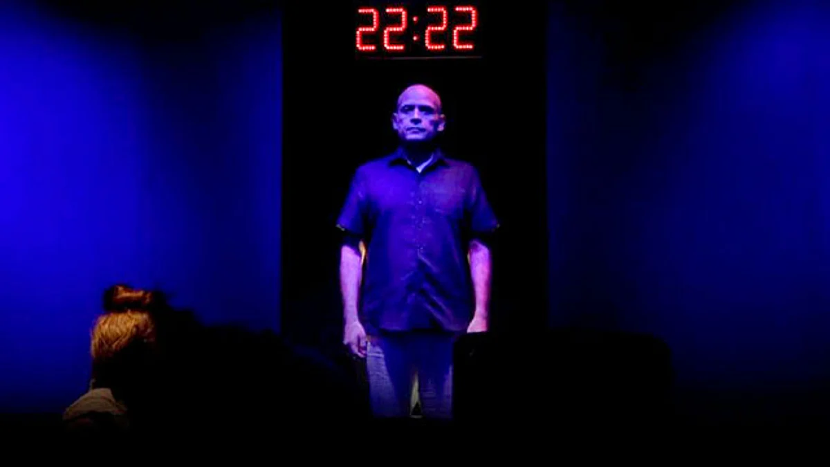 El multifacético artista te invita a redescubrir el sentido de la vida en esta obra de teatro