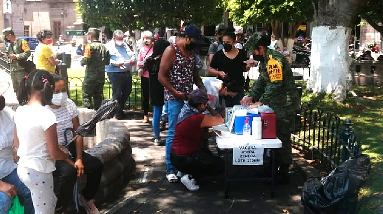 Vacunarán contra Covid-19 a cualquier hora del día en la 21/a. Zona Militar de Morelia