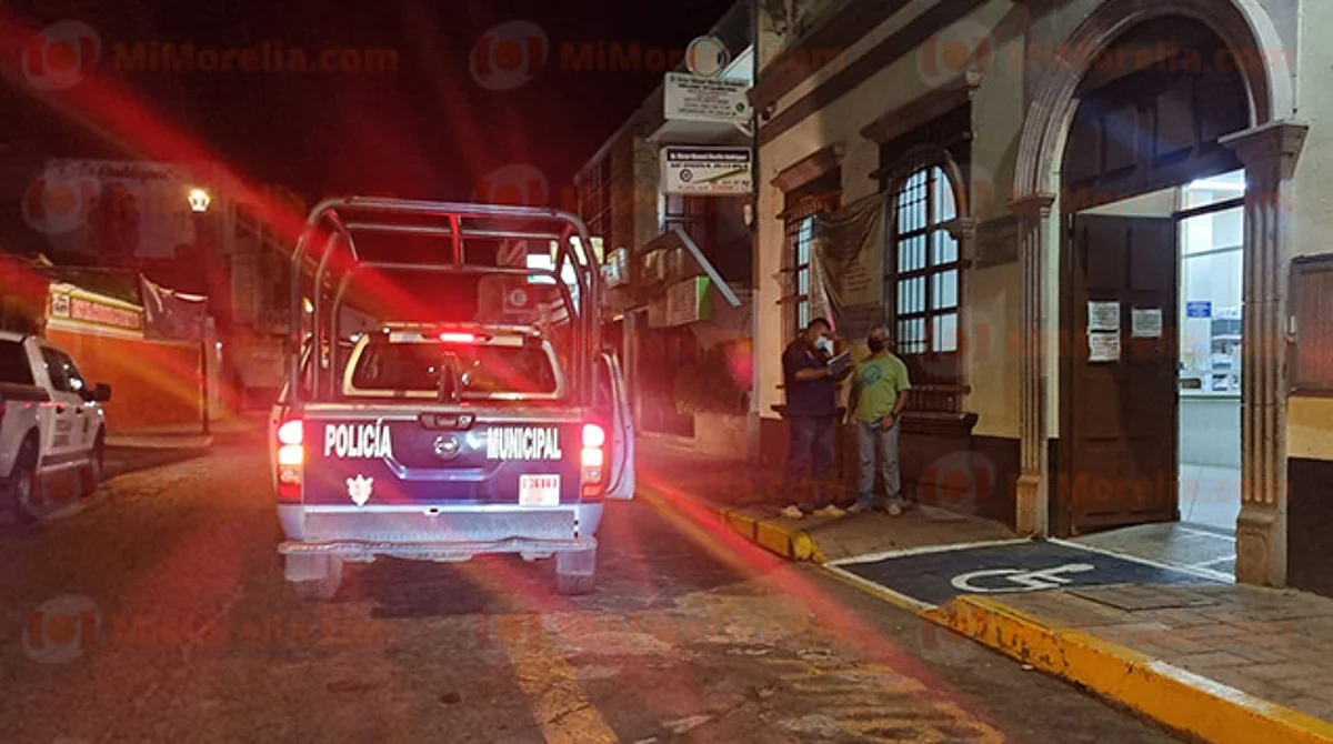En Michoacán, familia es atacada a balazos; hay 3 adultos y un bebé heridos
