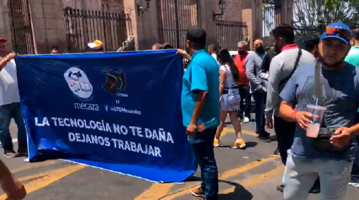Choferes de app retienen a inspectores de Cocotra; piden se termine la "cacería"