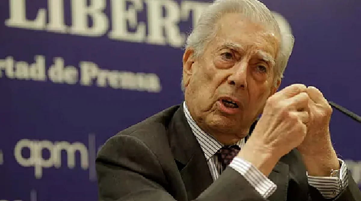 Fueron los hijos del premio Nobel de Literatura, Álvaro, Gonzalo y Morgana quienes compartieron un comunicado en redes sociales donde informaron sobre la situación de su padre