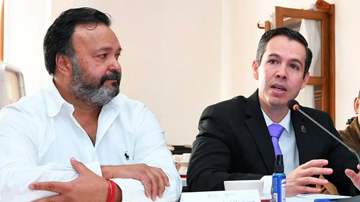 El secretario visitó empresas como Carnitas Carmelo y Mulcon, integradora de tecnología