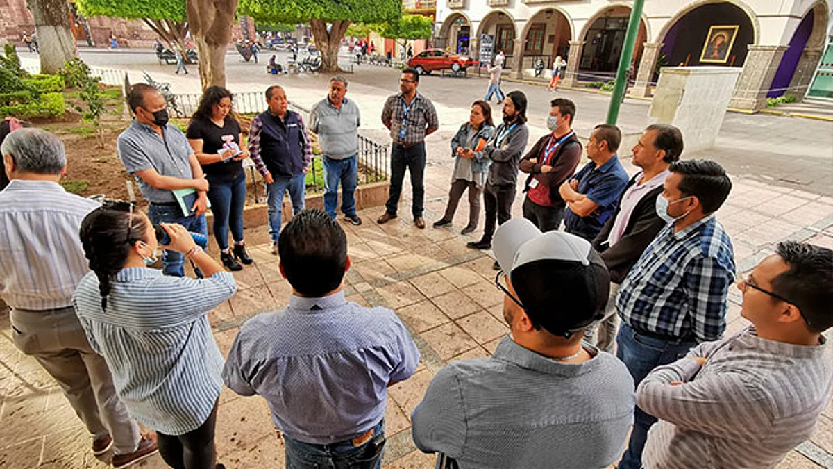 También se contempla remodelar el asta bandera, así como otorgar mantenimiento al monumento a los Niños Héroes y el kiosco