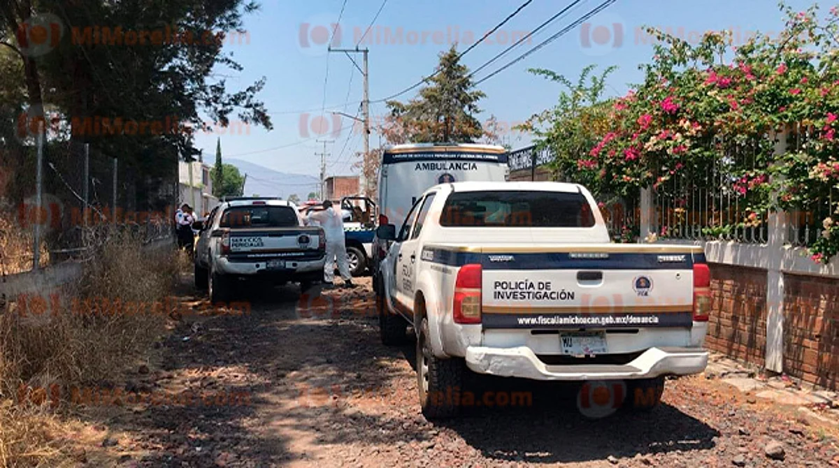 Hallan cadáver de hombre con huellas de violencia en terreno baldío en Morelia