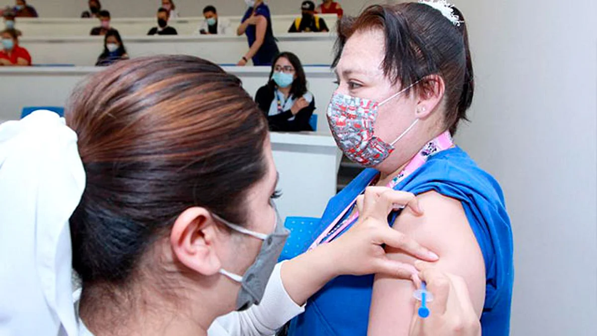 Zoé Robledo, director general del IMSS, señaló que la atención de la pandemia está en manos de gente experimentada que ha dado una gran lucha por salvar vidas