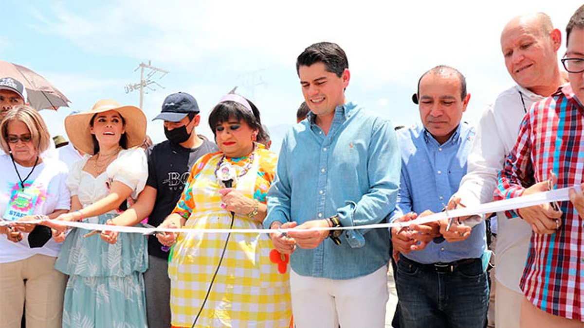 Con actividades gastronómicas, deportivas, culturales, expositores de mezcal y comerciantes inició esta fiesta zitacuarense