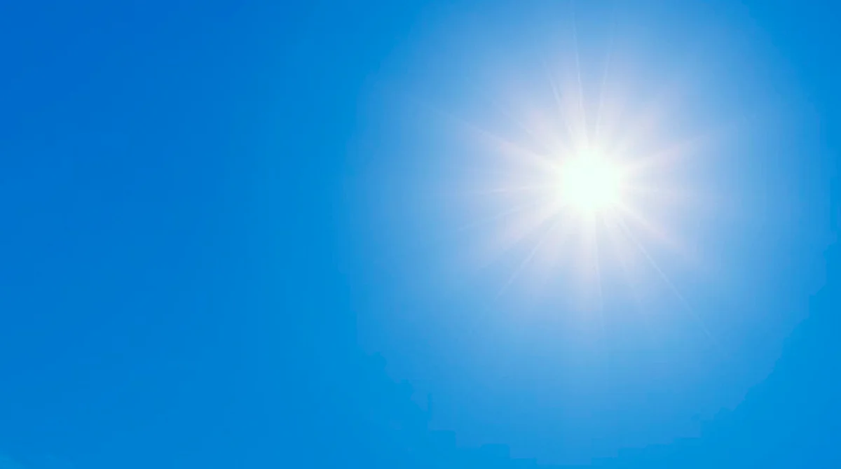Si piensas salir te recomendamos usar sombrilla, bloqueador solar y mantenerte hidratado