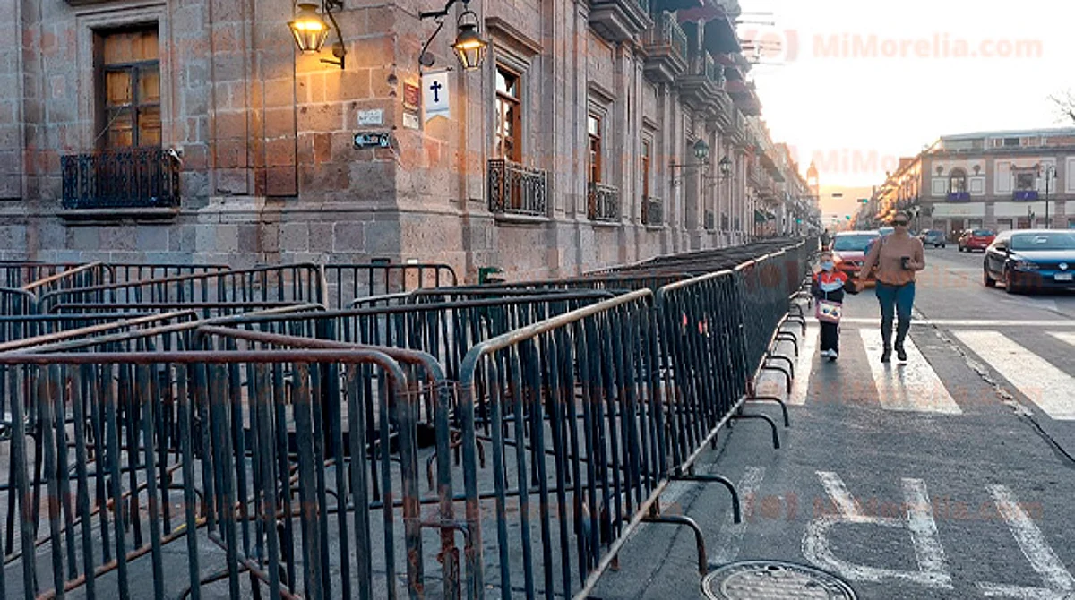 Protegen Palacio de Gobierno ante manifestación en justicia de caso Arantepacua