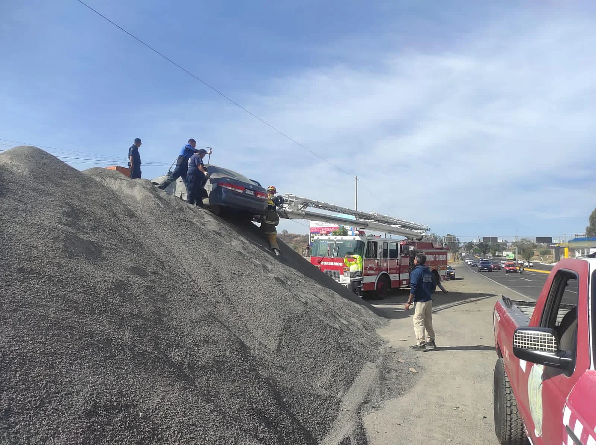 Un muerto y 5 lesionados deja accidente en la Morelia-Salamanca