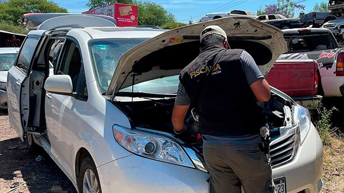 Aseguran 27 vehículos en un corralón de Cuitzeo