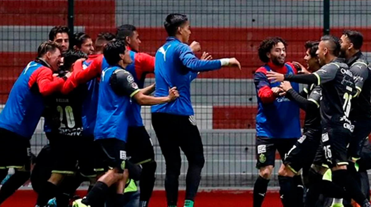 Las Chivas han tenido una mala racha y la afición señala como responsable a Marcelo Michel Leaño