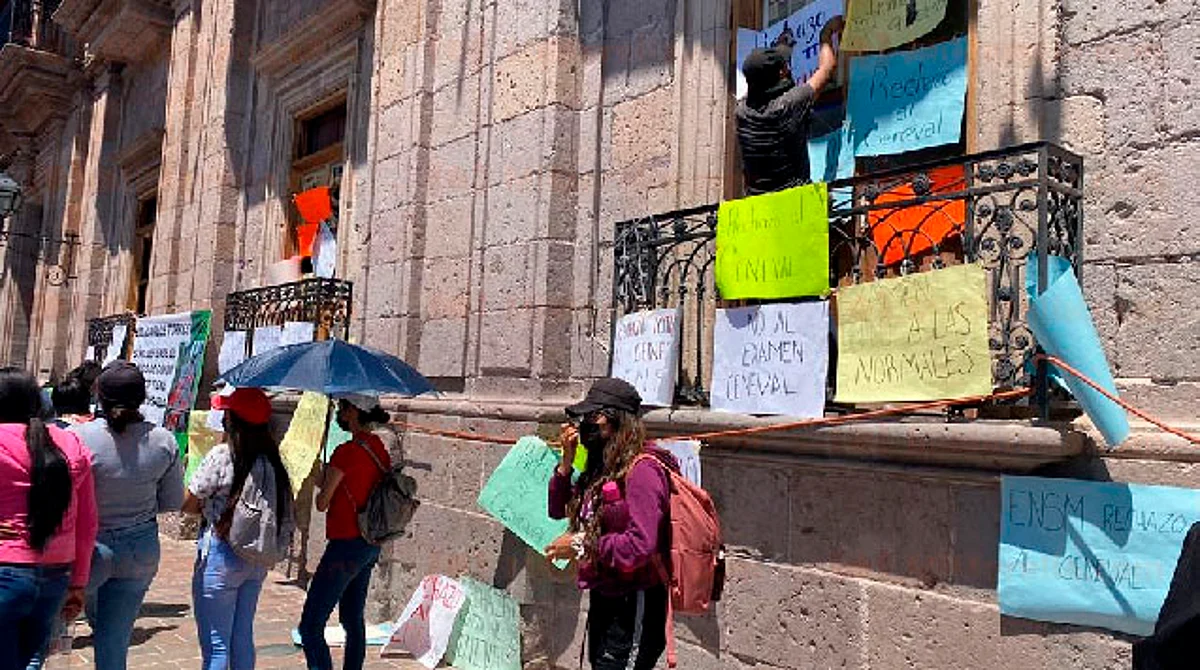 Normalistas proponen que empresa privada aplique examen de admisión y no el Ceneval