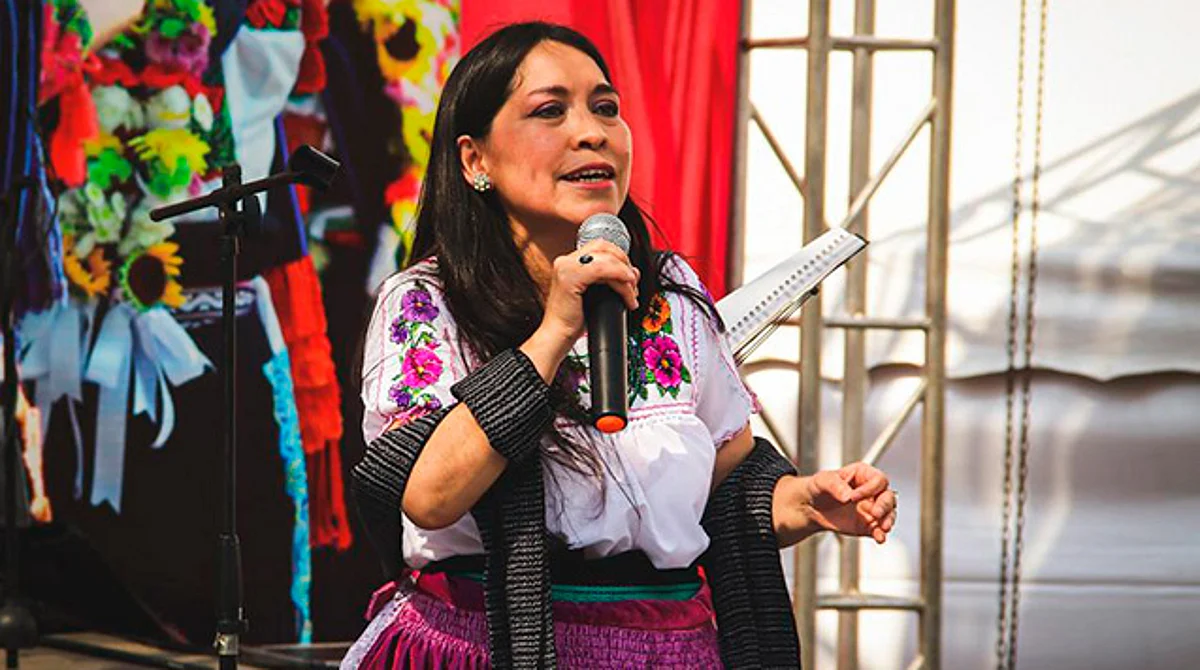 María Elena Murillo cautiva al público uruapense y foráneo