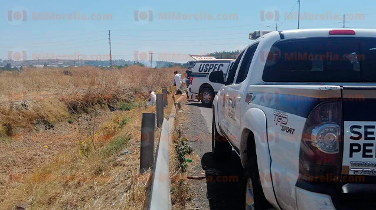 Hallan cadáver de hombre en canal de aguas negras en Morelia
