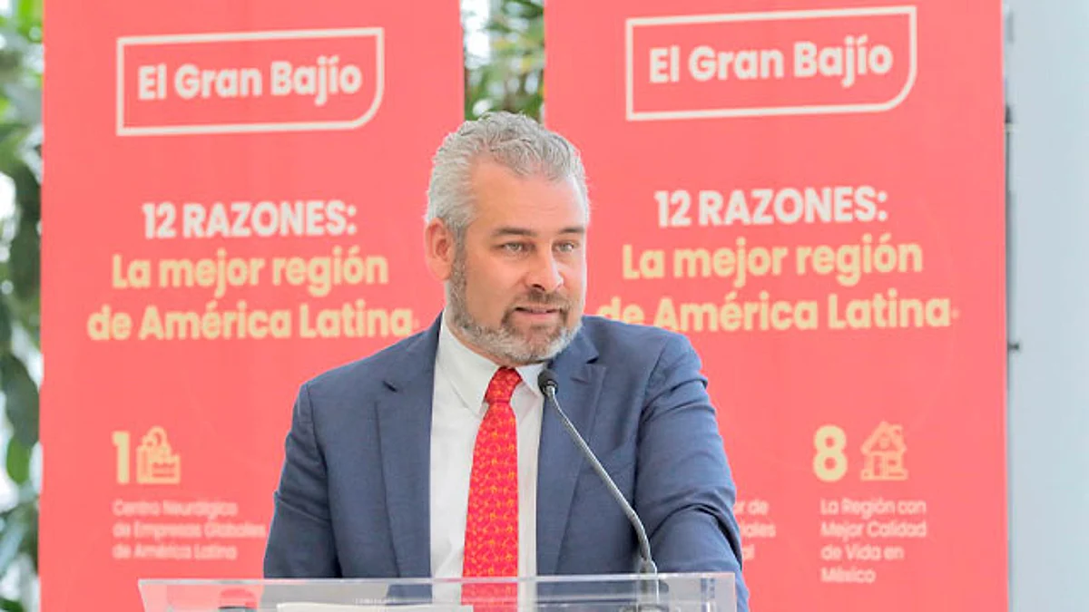 Michoacán tiene el puerto más estratégico para impulsar el desarrollo nacional: Bedolla
