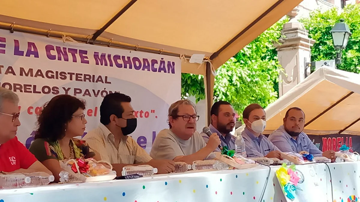 Paco Ignacio Taibo II señaló que se deben emprender más acciones para incentivar la lectura