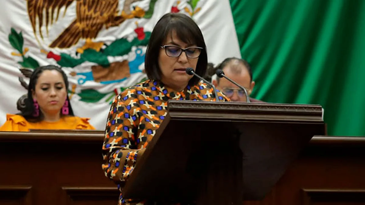 Diputada Lariza Pérez presenta iniciativa para evitar la deserción escolar