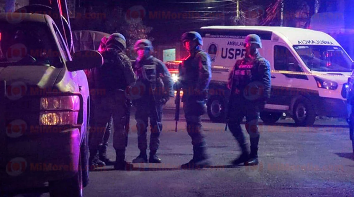 Asesinan a balazos a agente de la FGE cuando cenaba, en Morelia