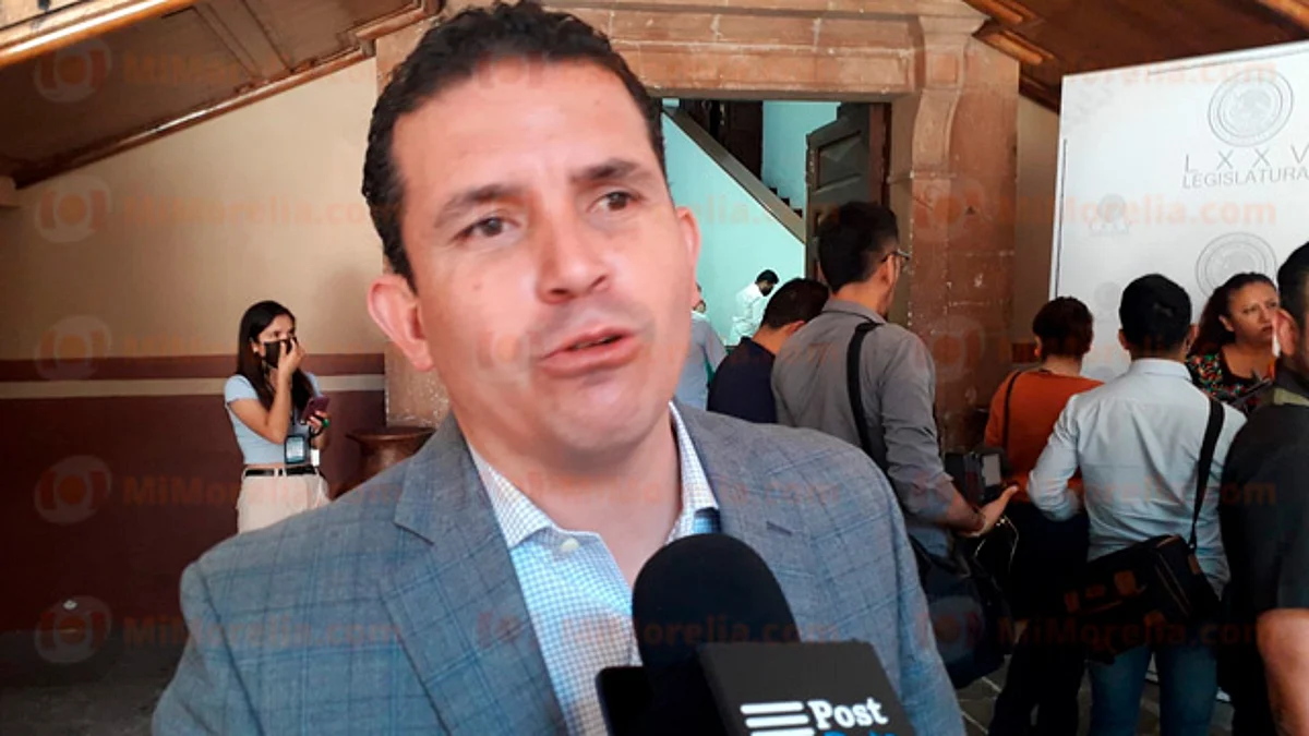 Marco Polo desmiente que se cambiará a la bancada morenista