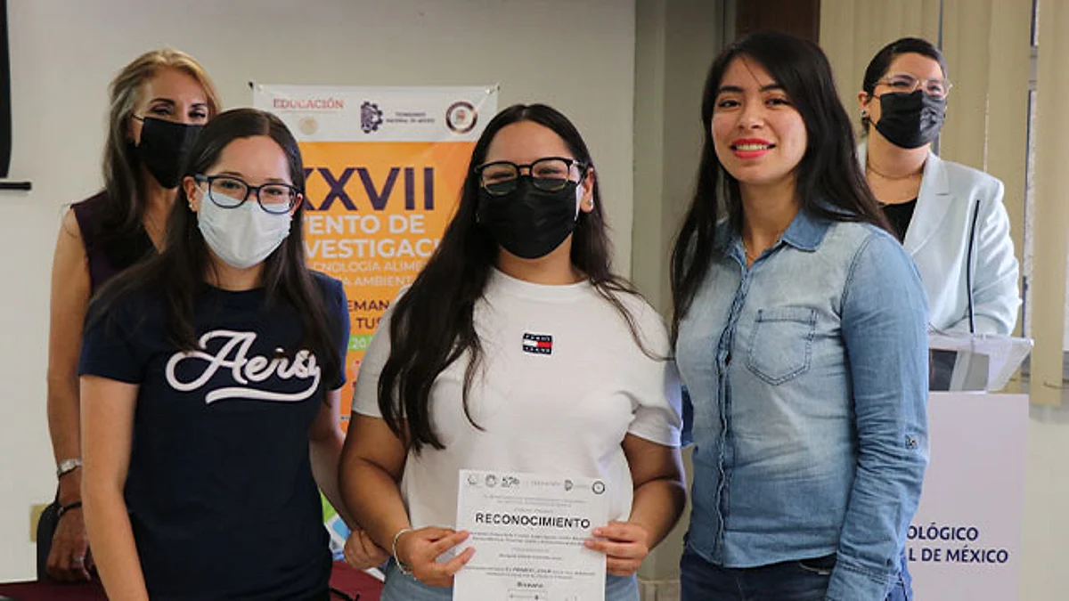 Destacaron: el primer lugar para Bionana de Ingeniería Industrial; el segundo lugar para Mask-Book de Ingeniería Bioquímica y el tercer lugar para Pony-Link de Ingeniería en Sistemas Computacionales