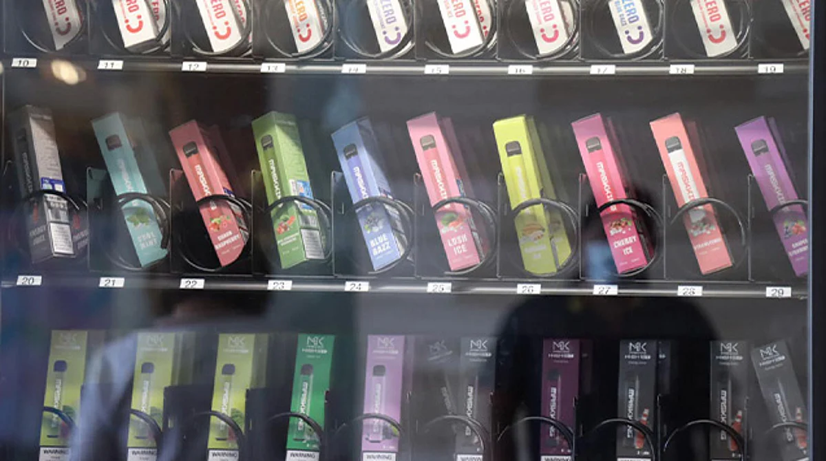 Detectados, al menos 16 puntos de venta ilegal de vapeadores en Morelia
