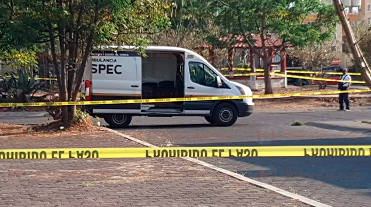 Hallan a hombre ejecutado en jardín de Villas del Pedregal, en Morelia