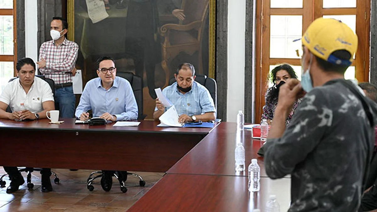 Carlos Soto fortalece equipo de trabajo con autoridades auxiliares en Zamora
