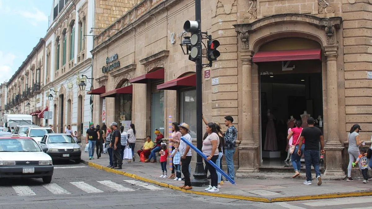 Cubrebocas ya no será obligatorio en lugares abiertos en Michoacán, aprueban