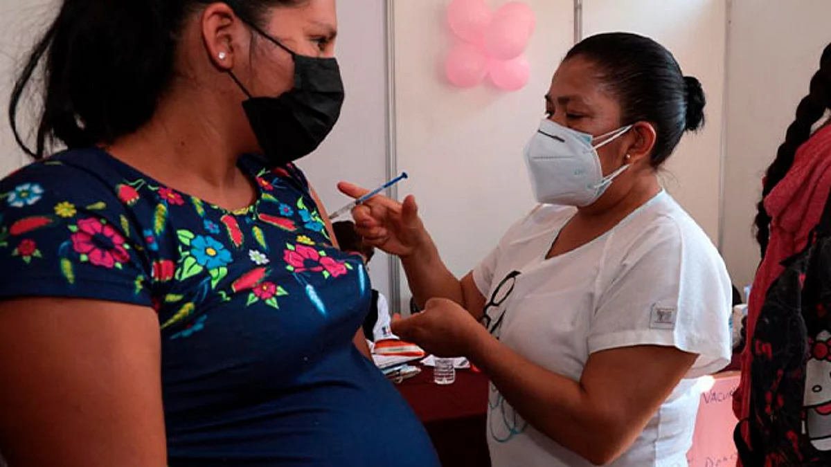 Se implementan entornos habilitantes para la atención de embarazadas, donde se vigila que desde el momento que las mujeres acuden a sus citas de control prenatal