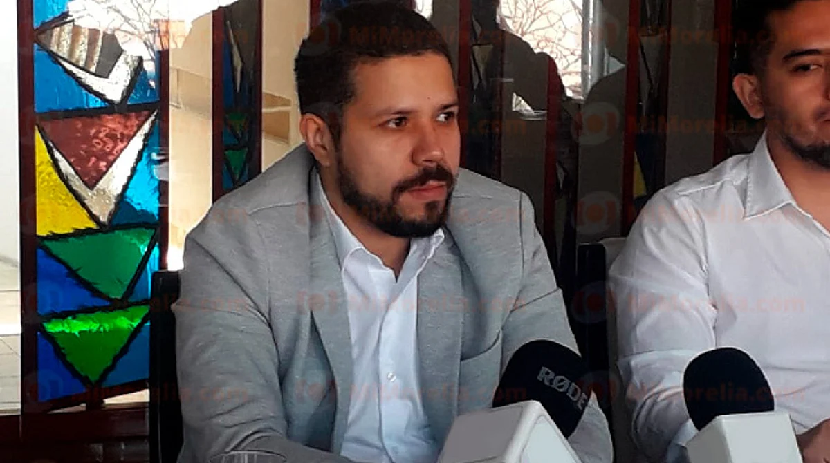Indicó que anualmente cada asesor representa un gasto de 340 mil pesos anuales