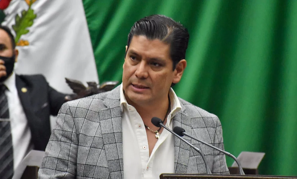 Celebra Ernesto Núñez desincorporación de predio para oficinas del IMSS en Morelia