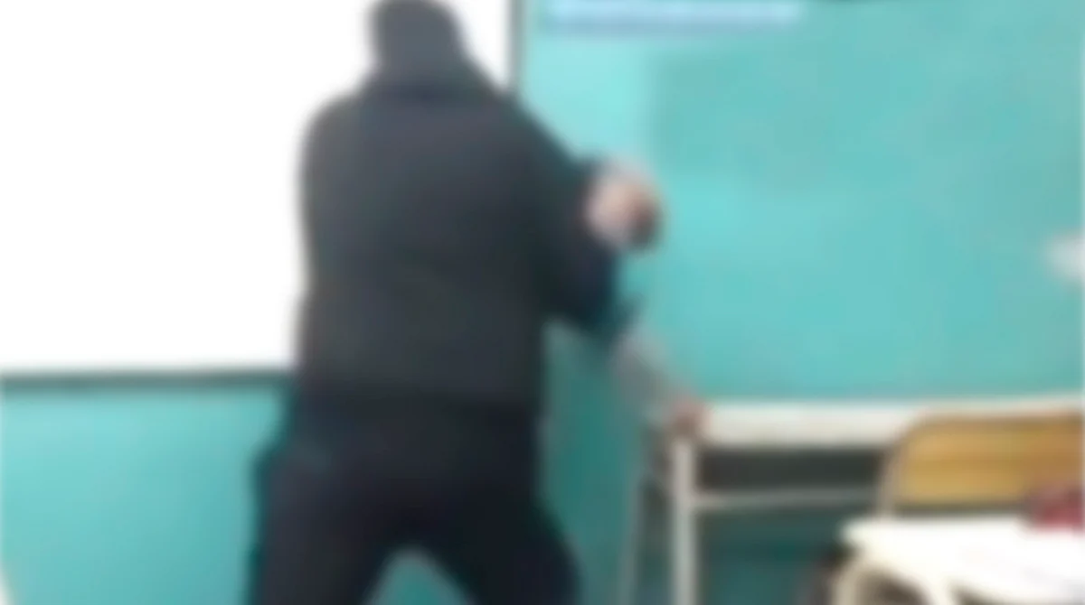 Cansado de sufrir bullying azota a su agresor