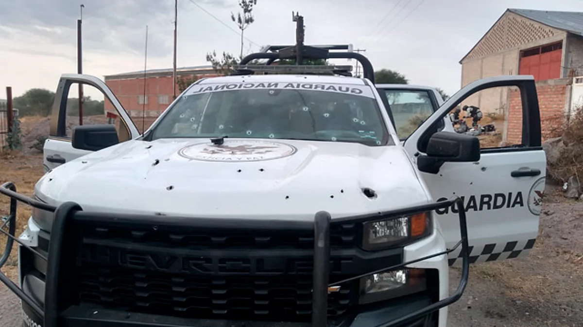 Enfrentamiento entre civiles armados y Guardia Nacional deja 3 elementos muertos