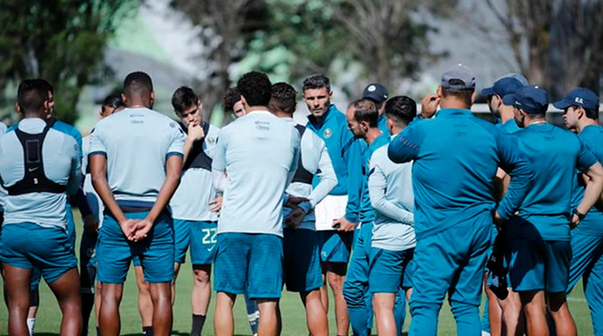 América ratifica a Fernando Ortiz como DT